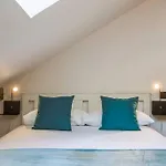 Epicea - Chic 2br In Center, Next To Train Station - By Cozee Διαμέρισμα *