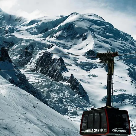 Epicea - Chic 2br In Center, Next To Train Station - By Cozee