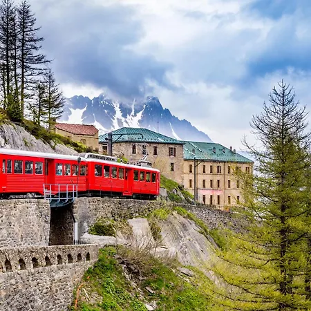 Διαμέρισμα Epicea - Chic 2br In Center, Next To Train Station - By Cozee